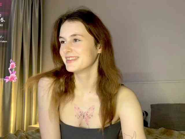 MilaElin webcam