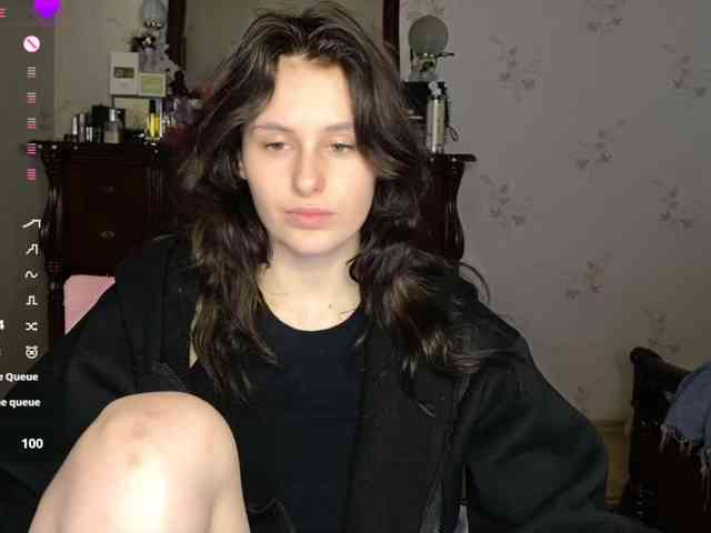 MilaElin webcam