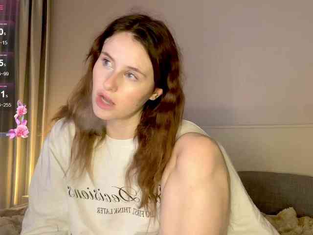 MilaElin webcam