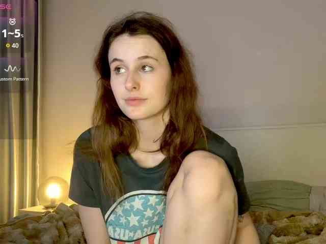 MilaElin webcam