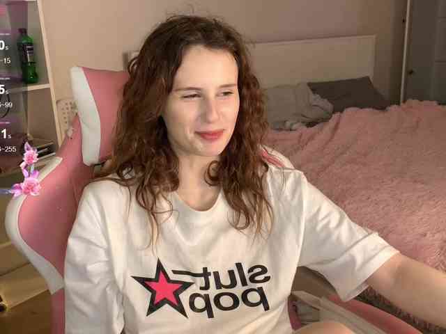 MilaElin webcam