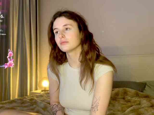 MilaElin webcam