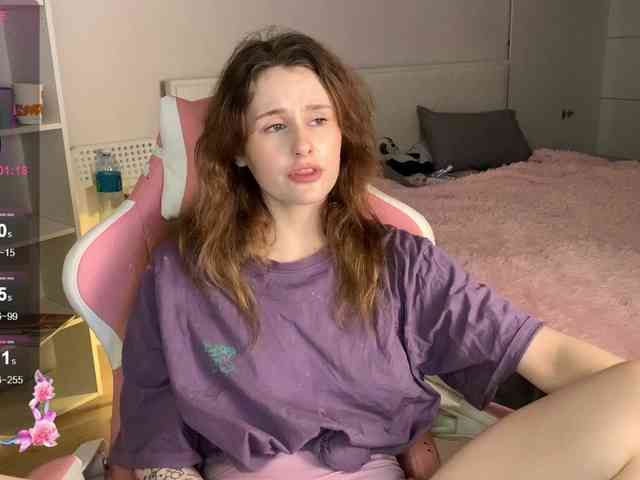 MilaElin webcam