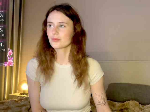MilaElin webcam
