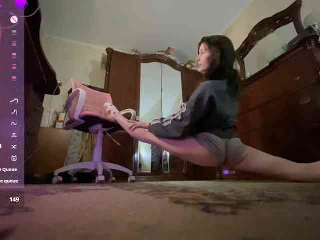 MilaElin webcam