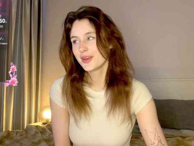 MilaElin webcam