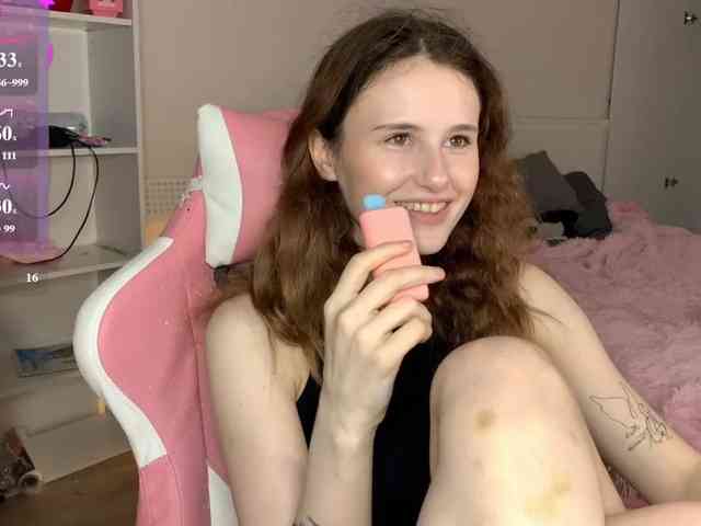 MilaElin webcam