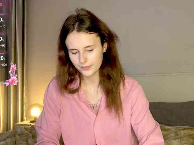 MilaElin webcam