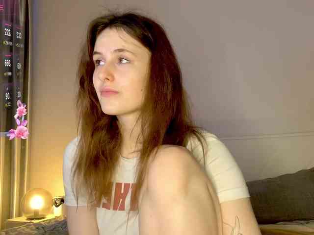 MilaElin webcam