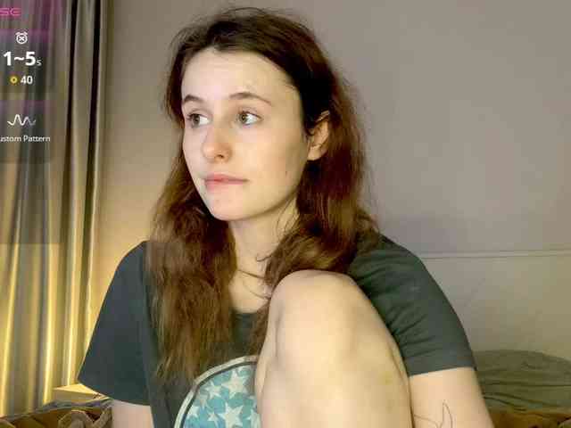 MilaElin webcam
