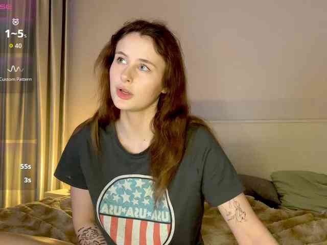 MilaElin webcam