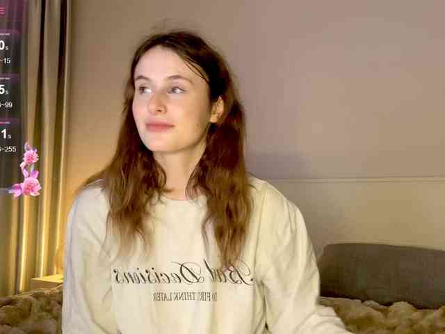 MilaElin webcam