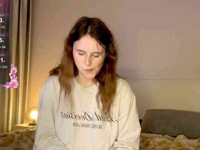 MilaElin webcam