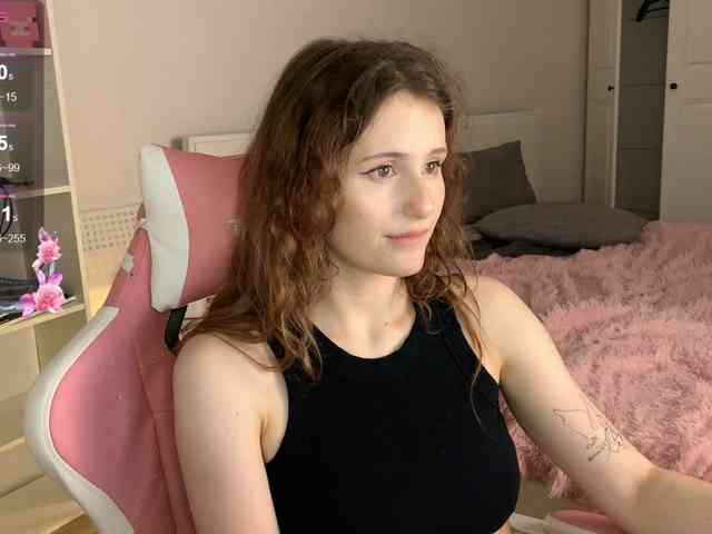 MilaElin webcam