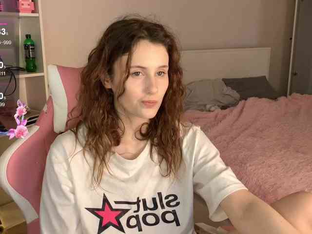 MilaElin webcam