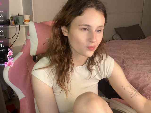 MilaElin webcam