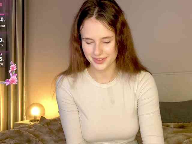 MilaElin webcam