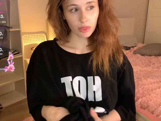 MilaElin webcam
