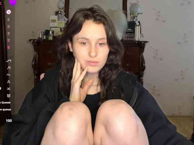 MilaElin webcam