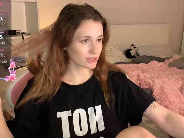 MilaElin webcam