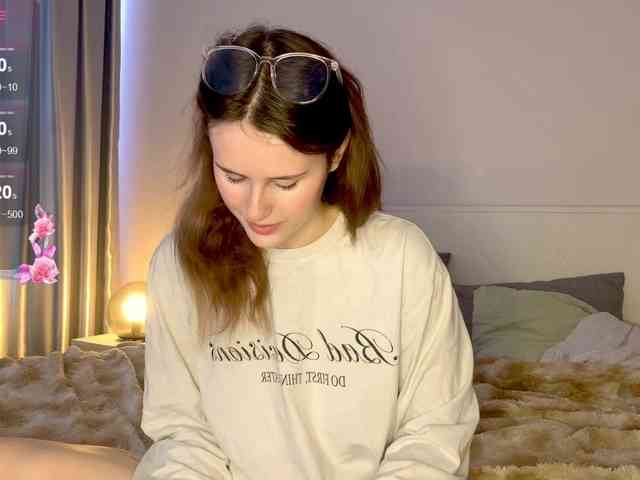 MilaElin webcam