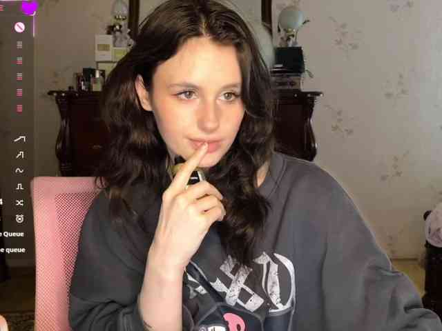 MilaElin webcam