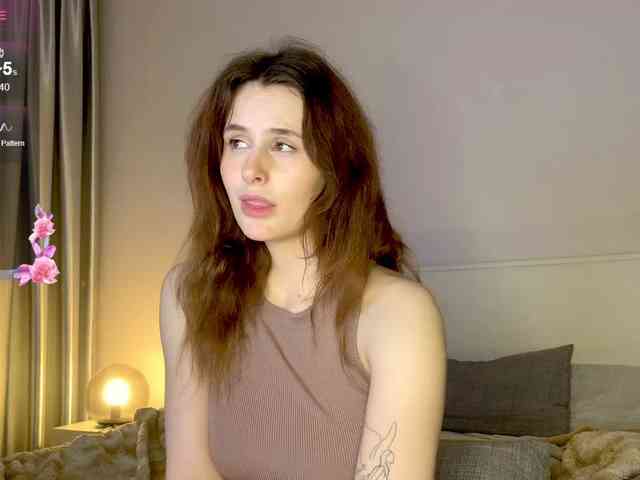 MilaElin webcam