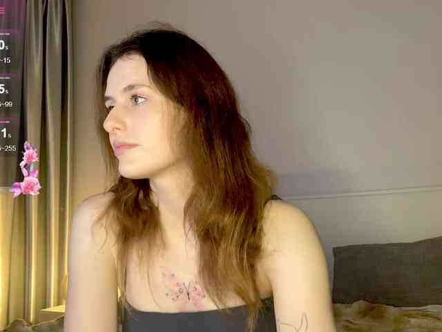 MilaElin webcam