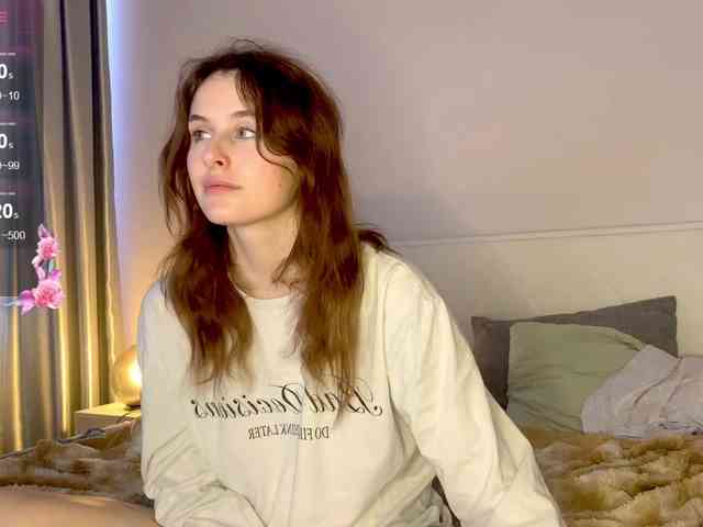 MilaElin webcam