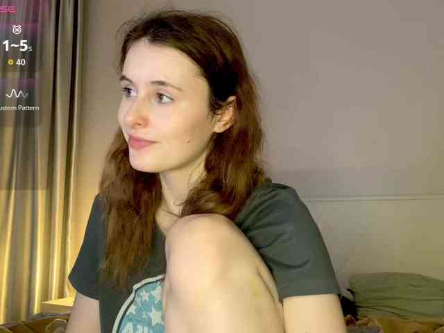 MilaElin webcam
