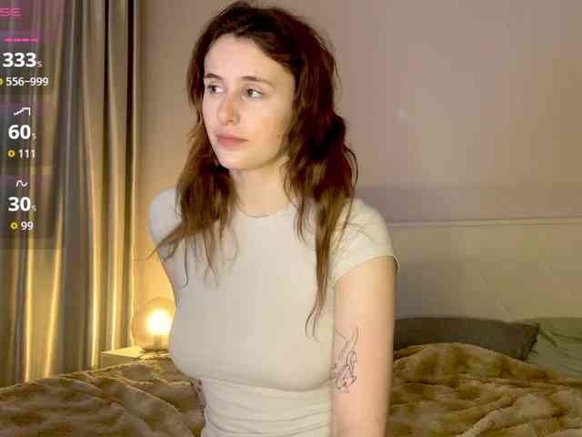 MilaElin webcam