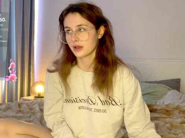 MilaElin webcam