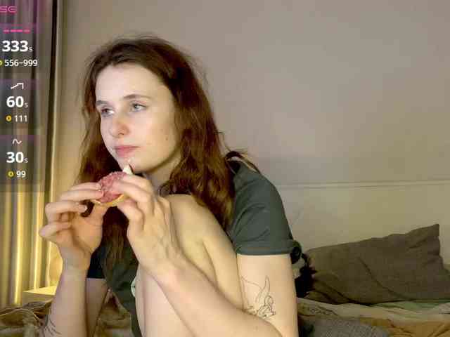 MilaElin webcam