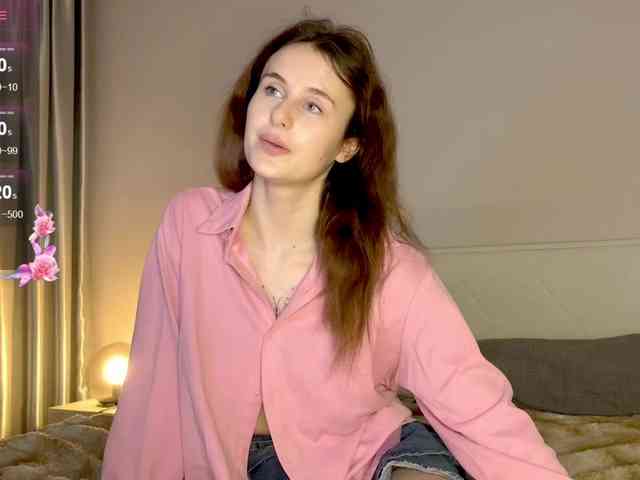 MilaElin webcam