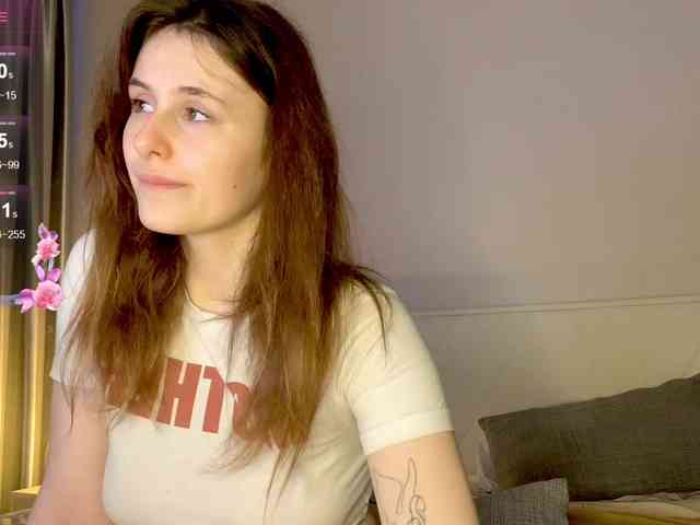 MilaElin webcam