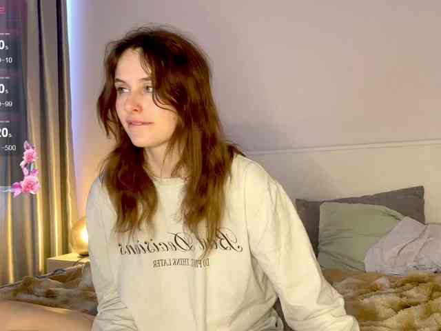 MilaElin webcam