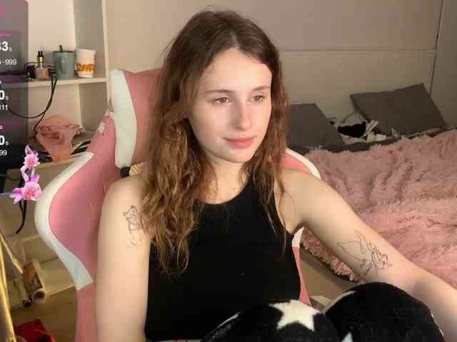 MilaElin webcam