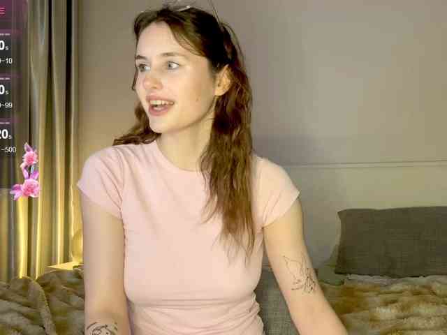 MilaElin webcam