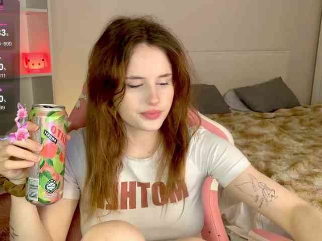 MilaElin webcam
