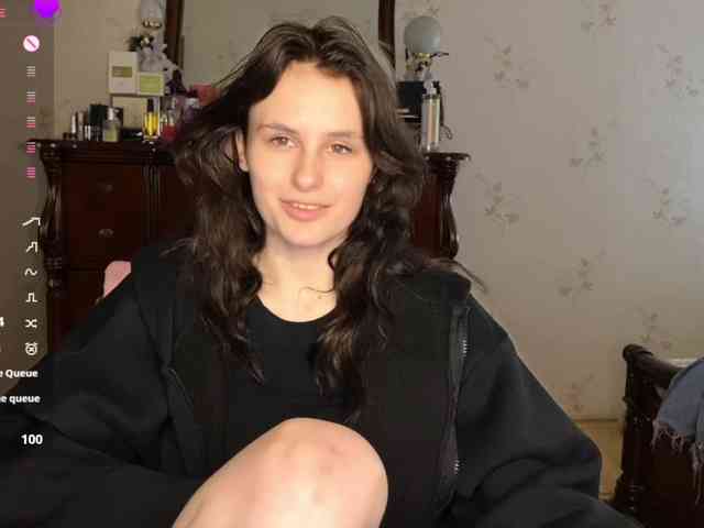MilaElin webcam