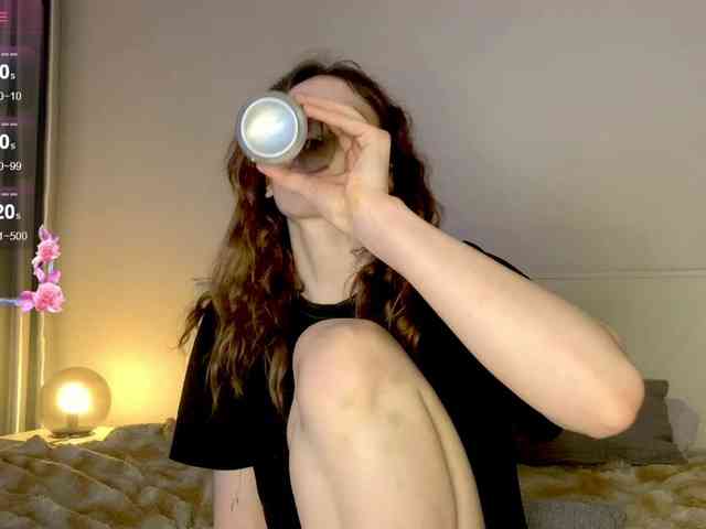 MilaElin webcam