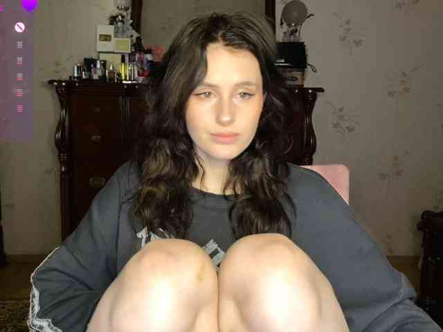MilaElin webcam