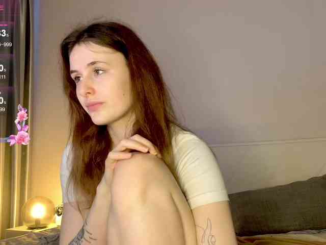 MilaElin webcam