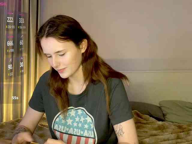 MilaElin webcam
