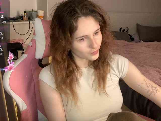 MilaElin webcam