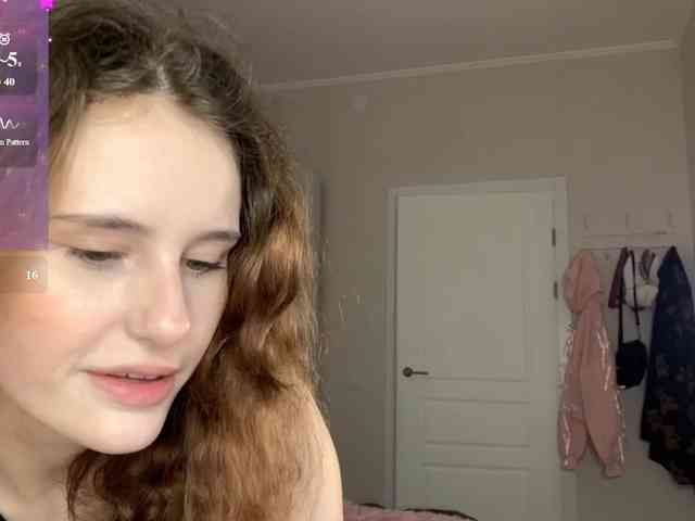 MilaElin webcam