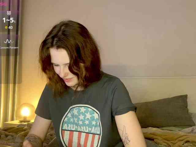 MilaElin webcam