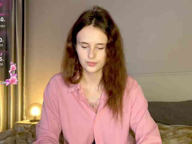 MilaElin webcam