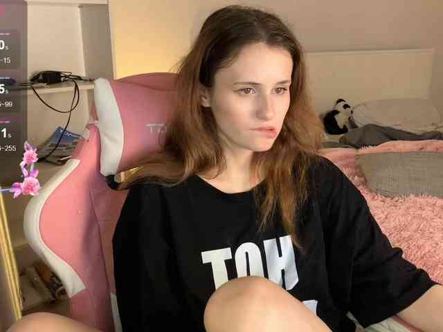 MilaElin webcam