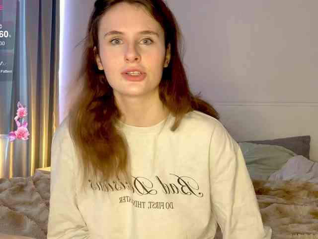 MilaElin webcam